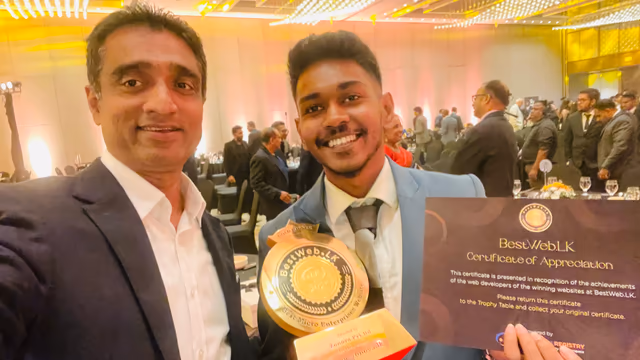 Holding the BestWeb.LK Certificate of Appreciation, presented to the web developers of the winning websites, with Dr. Dayan Rajapakse, Chairman of ESOFT.